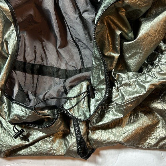 Bagatelle Lightweight Metallic Jacket with Hood & Elastic Waist - Picture 7 of 9